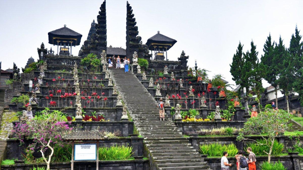 cultural trip to besakih temple