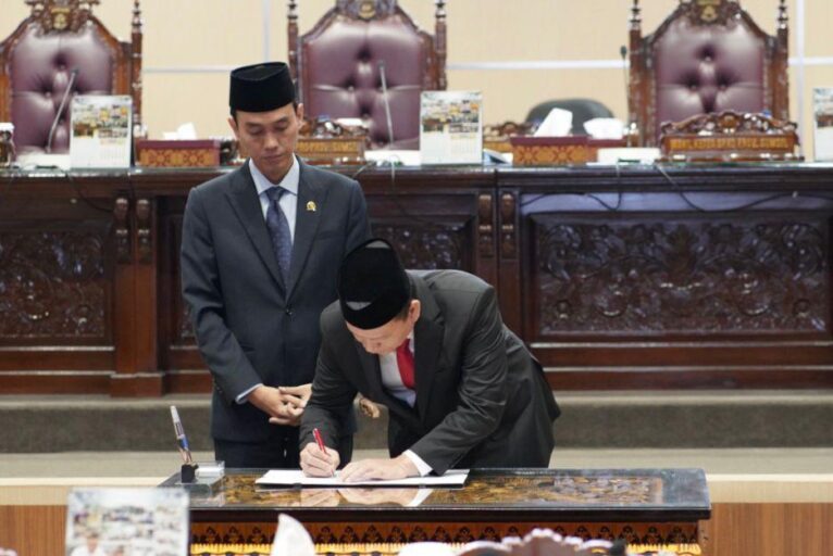 Setelah Dua Tahun Pembahasan, DPRD Sumsel dan Gubernur Setujui Raperda RTRW 2024-2044