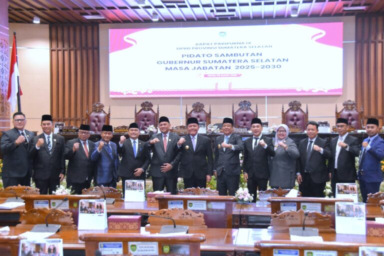 DPRD Prov.Sumsel dengarkan pidato sambutan Gubernur terpilih Provinsi Sumatera Selatan masa jabatan 2025-2030