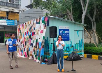 Andine Membagikan Cerita Tentang Membangun Kebiasaan Peduli Lingkungan