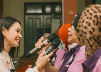 Bulan Ramadan Ke Panti Jompo, Andien Berbagi Ingin Selalu Berbuat Baik