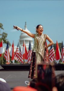 Andien Aisyah Tampil Di Hadapan Ribuan Orang