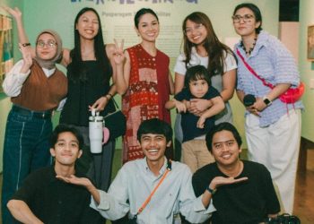 Andien Dan Tim Pameran Warna Warna Thumbnail