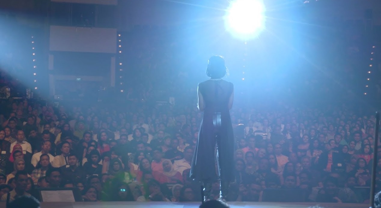 Konser Metamorfosa Andien, Liar Penuh Cerita Mengejutkan