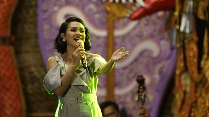 Andien Pukau Wisatawan Sanur Village Festival 2018