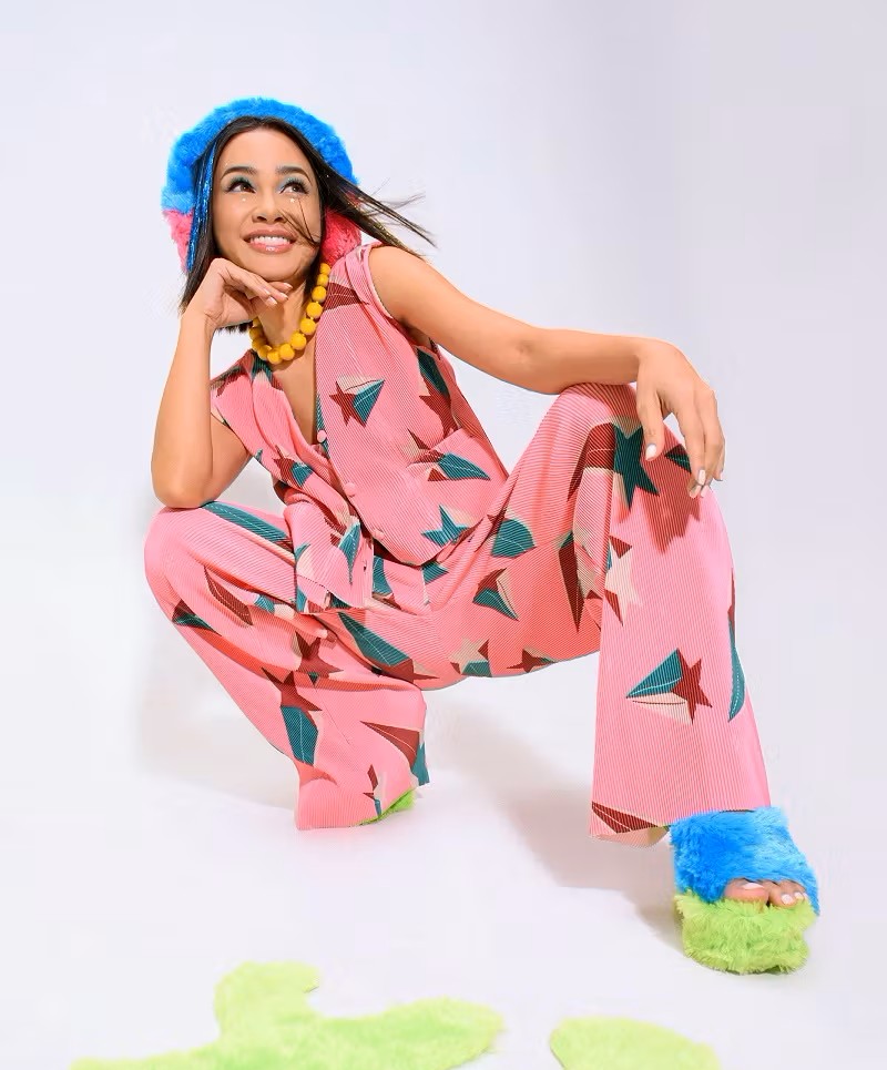 Koleksi ‘the Chemistry’ Pertama, Dengan Tema Supernova