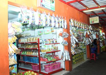 Toko Oleh Oleh di BNS Jawa Timur Park