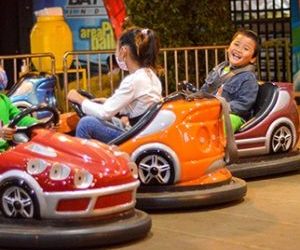 Sayang Anak Ajak Main Ke Mini Bumper Car Batu Night Spectacular Dong