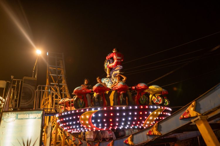 Mega Disco Bns (batu Night Spectacular) Hadirkan Sensasi Putaran Ekstrem Yang Memacu Adrenalin