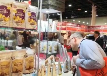 Produk Buah Tangan Batu Pameran Di Budapest Hungaria