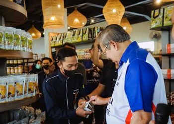 Singgah Ke Buah Tangan Sby Dan Ahy Terkesan Produk Umkm Permainan Tradisional