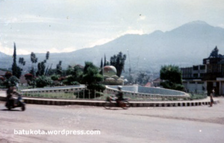 Alun Alun Kota Batu Sejarah Dan Perjalanan Daya Tarik Wisata