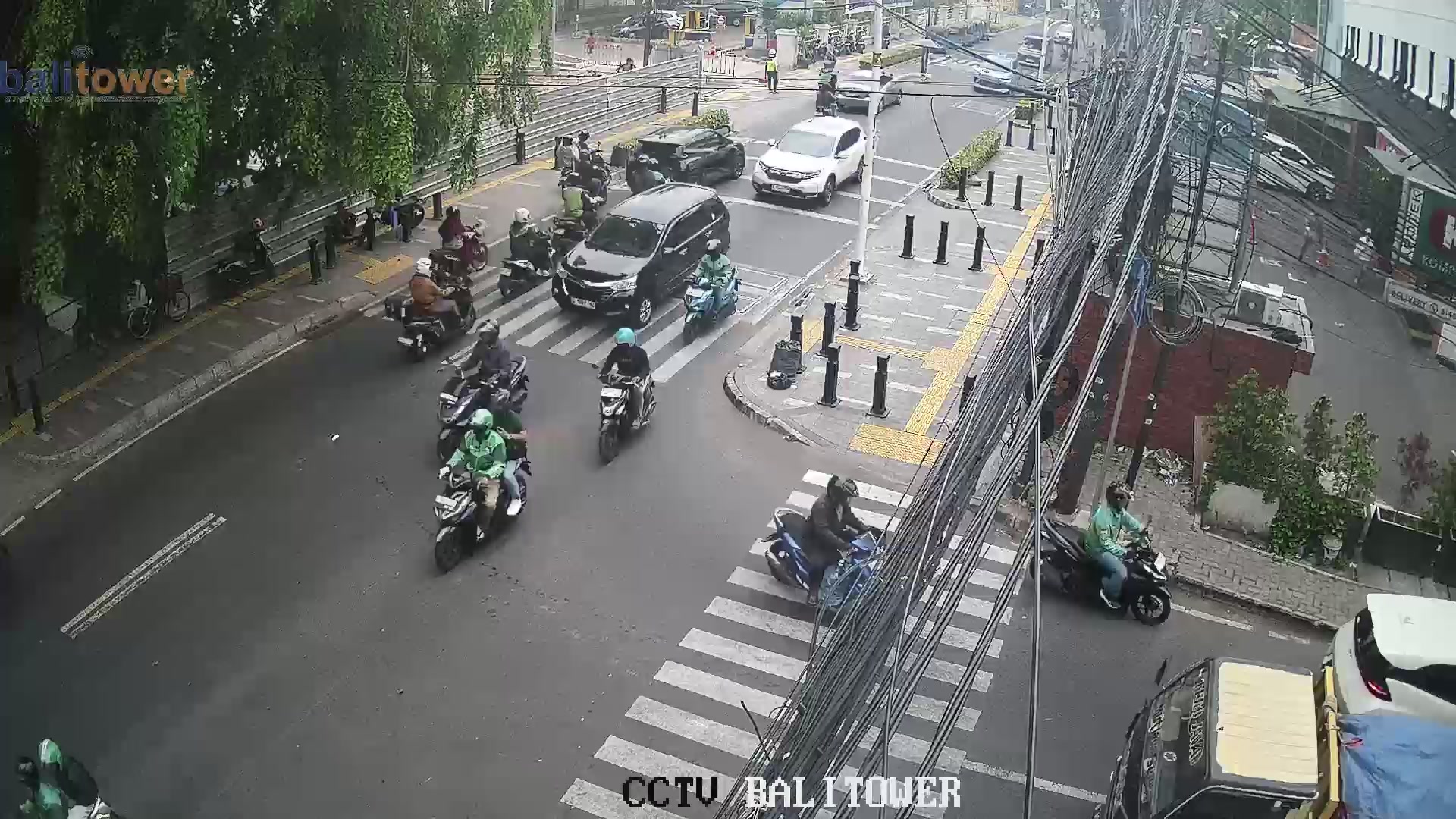 Cikini 012 - Jl. Cisadane Perempatan Jl. Raden Saleh Raya Sebrang Samping Hotel Puri Inn, Cikini