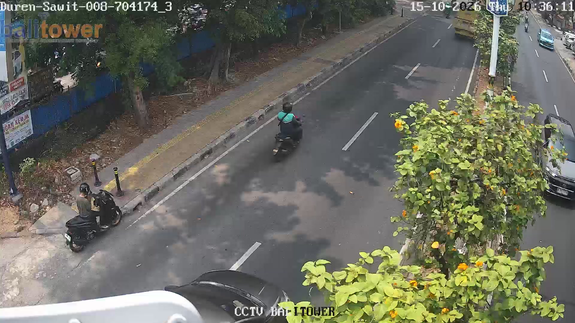 Duren Sawit 013 - Jl. Raden Inten Ii (Depan Pool Bluebird)