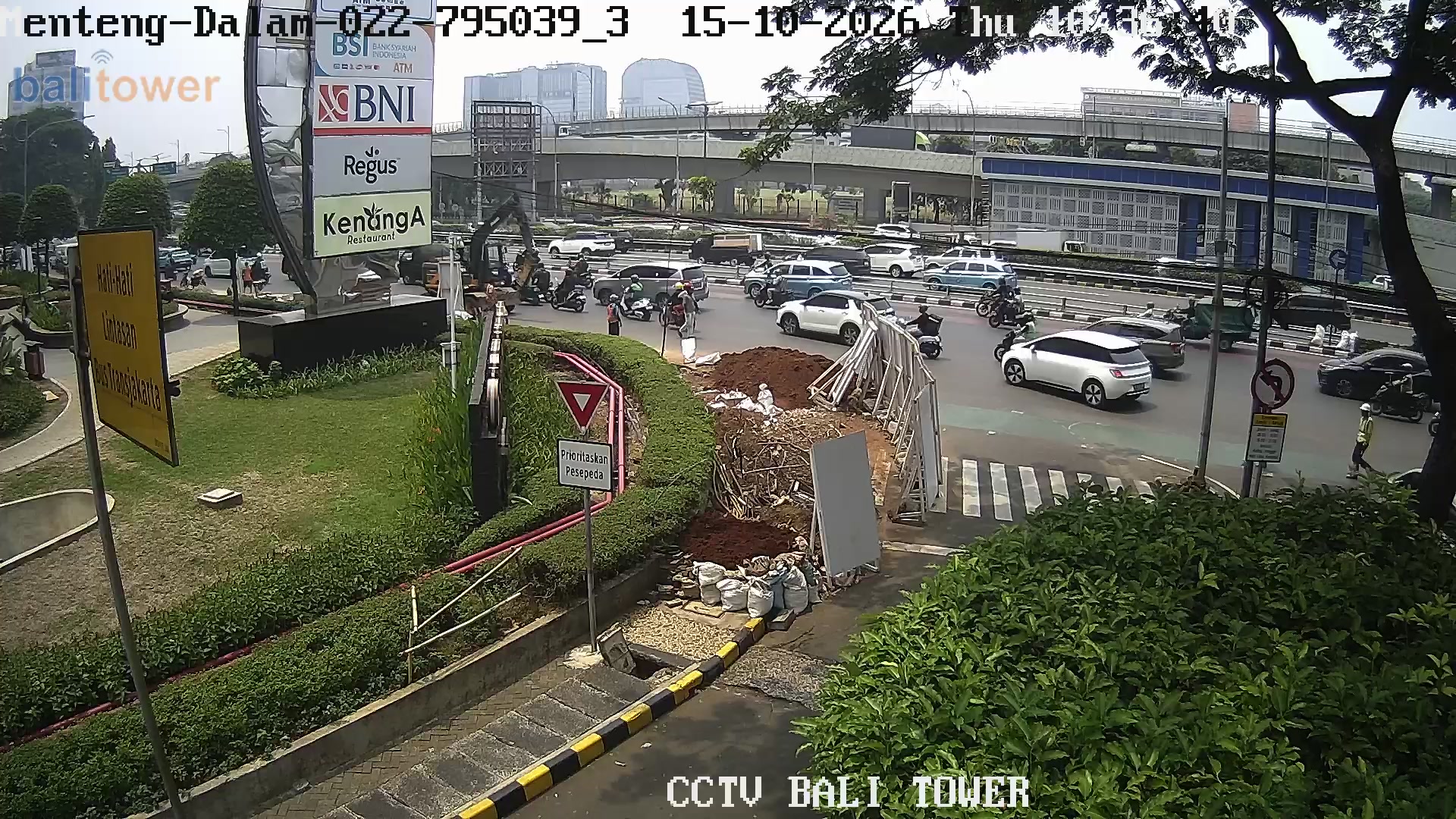 Menteng Dalam 002 - Jl. Rasamala Raya (Median/Seberang Gedung Bidakara)