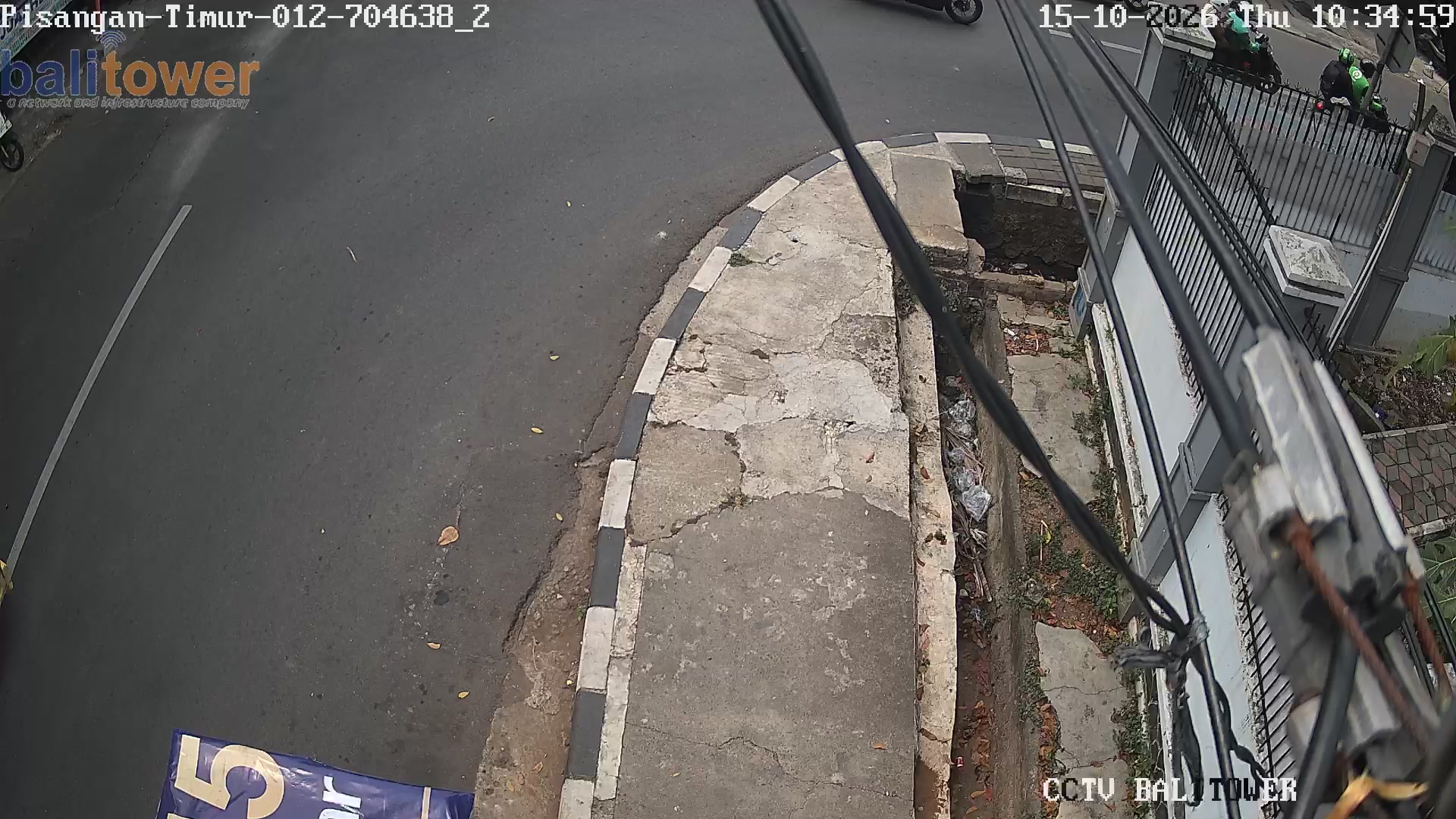 Pisangan Timur 004 - Jl. Bujana Tirta 4 pertigaan Jl. Bujana Tirta Raya