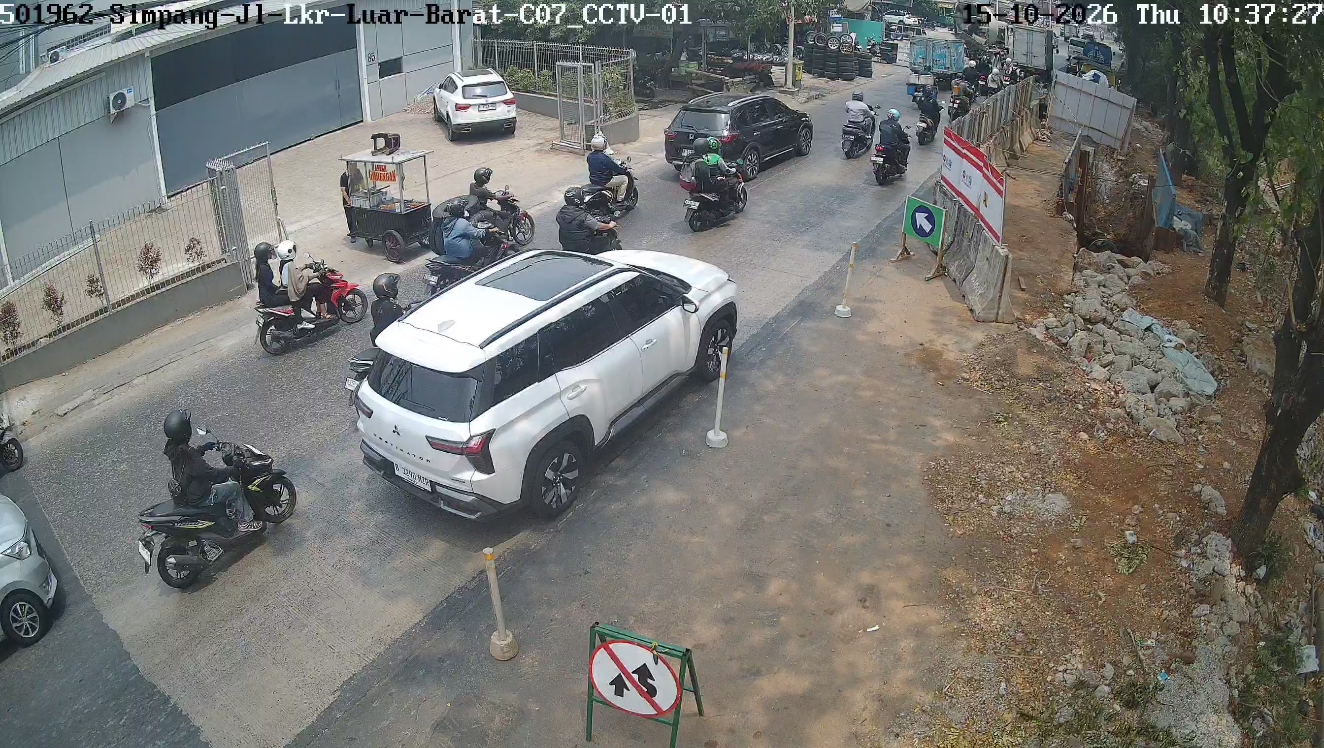 Simpang Jl Lkr Luar Barat 003