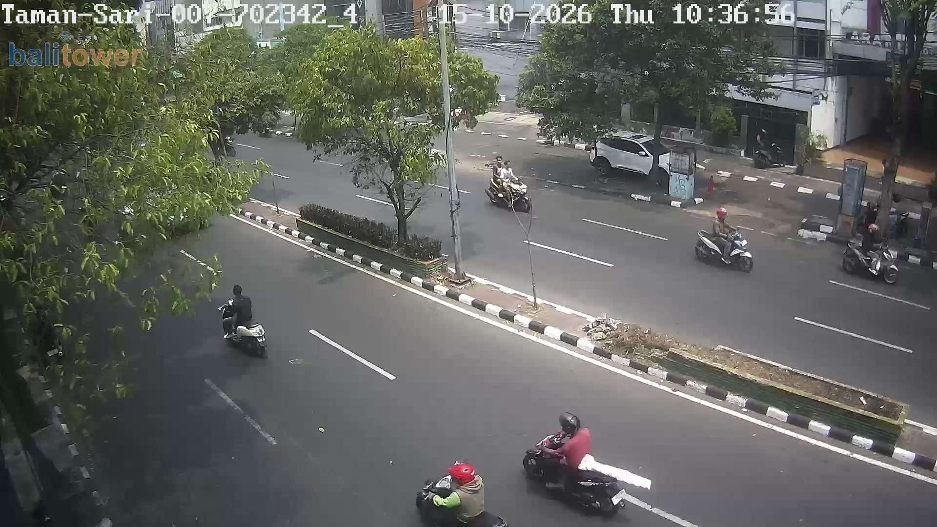 Taman Sari 002 - Jl. Mangga besar raya (depan bank Victoria)