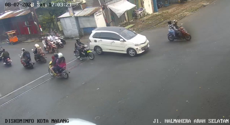 Cctv Jl. Halmahera Arah Selatan Jl Halmahera No 9