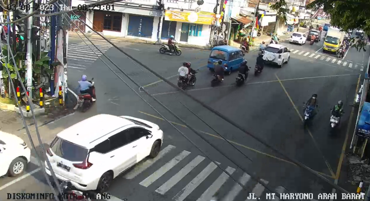 Cctv Jl Mt Haryono Arah Barat Mt Haryono No 73