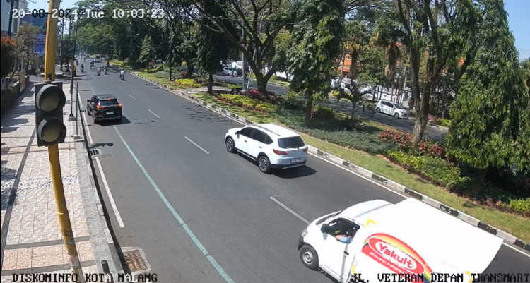 Cctv Jalan Veteran Depan Transmart