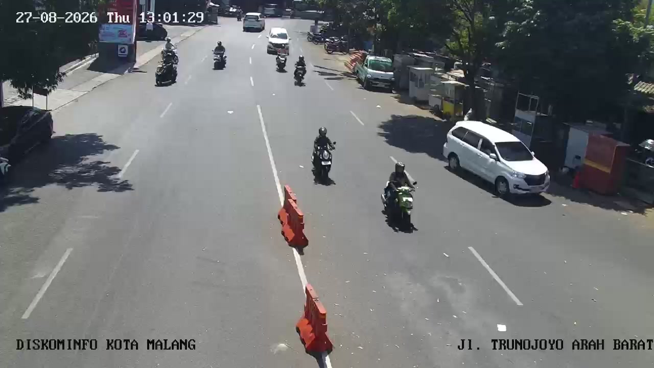 Jl. Trunojoyo Arah Barat