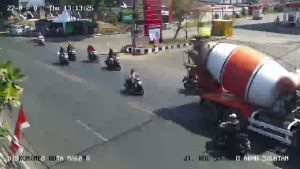 CCTV Jl. Kol Sugiono Arah Selatan