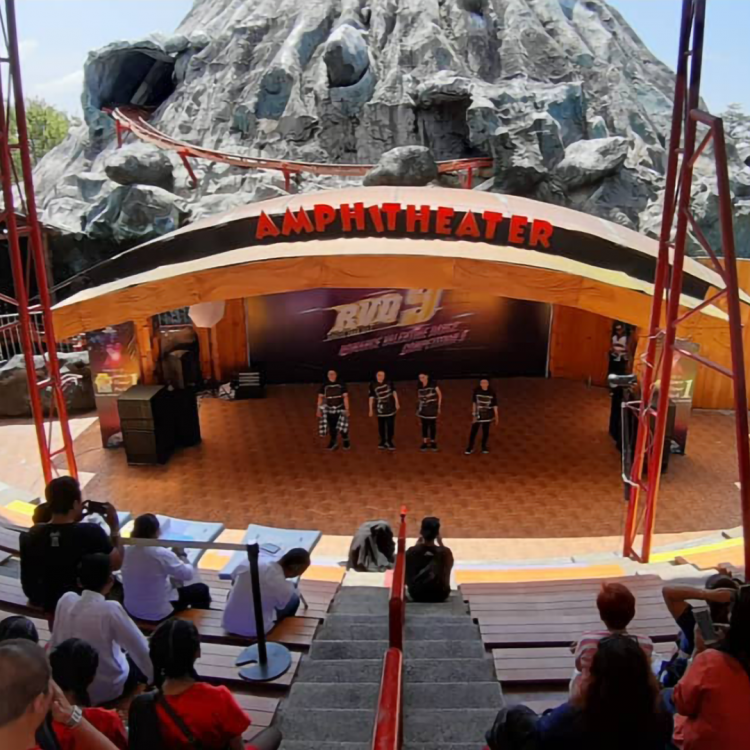 Amphytheater Live Music - Jatim Park 1