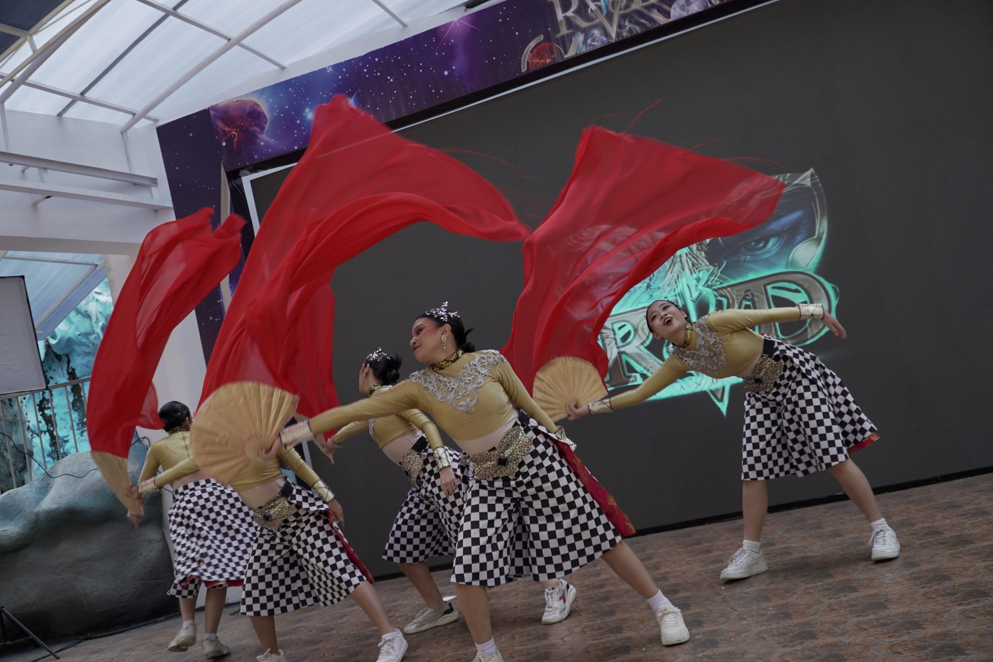 Romance Valentine Dance Diharapkan Dapat Melahirkan Talenta Talenta Baru Yang Berbakat