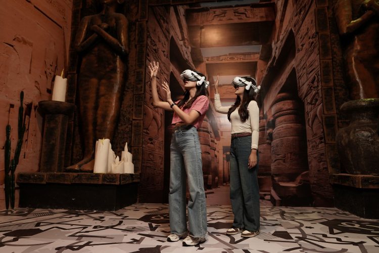 Vr Pyramid Adventure, Wahana Vip Park Jatim Park 2 Yang Mengajak Pengunjung Menjelajahi Piramida Mesir Secara Virtual