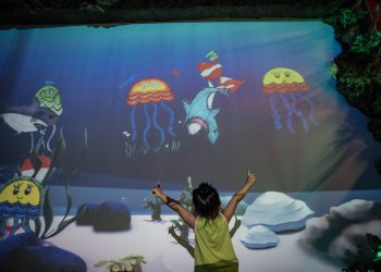 Sketsa Aquarium Jadi Wahana Favorit Anak Di Fun Tech Plaza Jatim Park 3