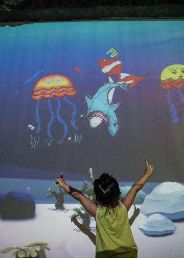 Sketsa Aquarium Jadi Wahana Favorit Anak Di Fun Tech Plaza Jatim Park 3