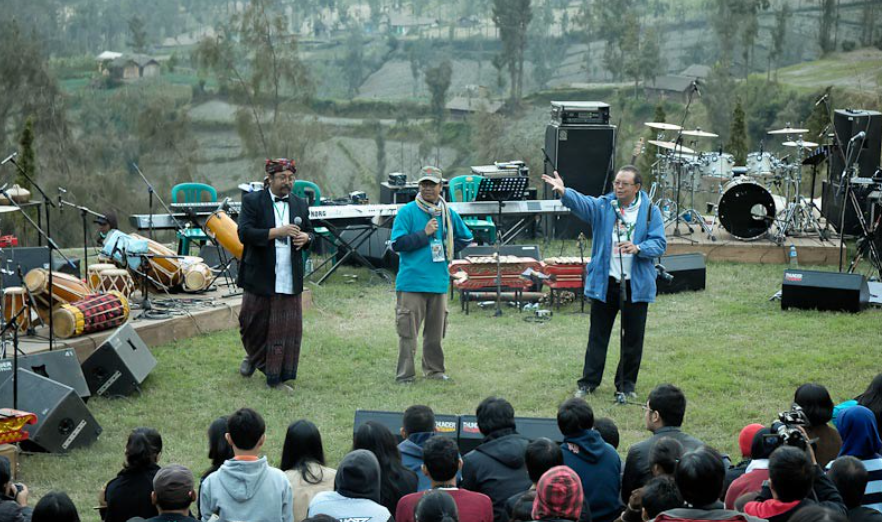 Founder Jazz Gunung, Sigit Pramono, Butet Kartaredjasa, Dan Djaduk Ferianto