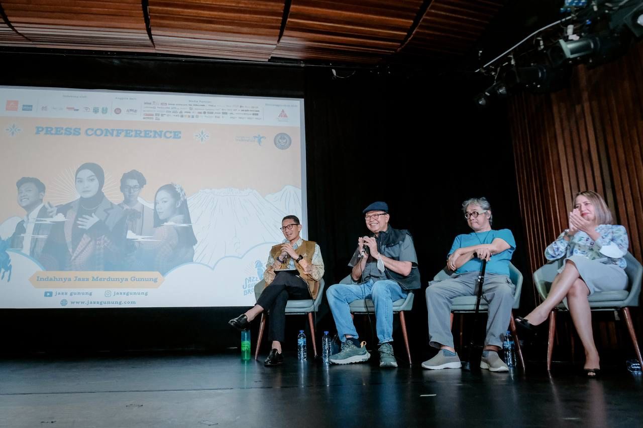 Menparekraf Ajak Masyarakat Healing Di “jazz Gunung Bromo 2023”