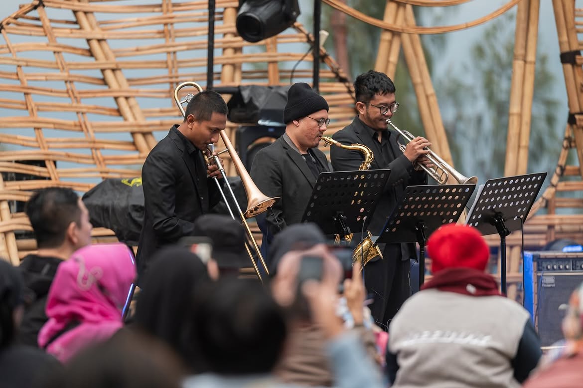 Bri Jazz Gunung (17)