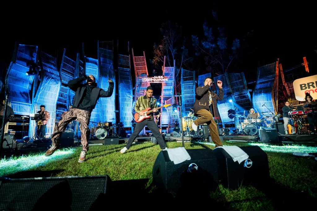 Penampilan Energik Ran Tutup Panggung BRI Jazz Gunung Series 1 Bromo