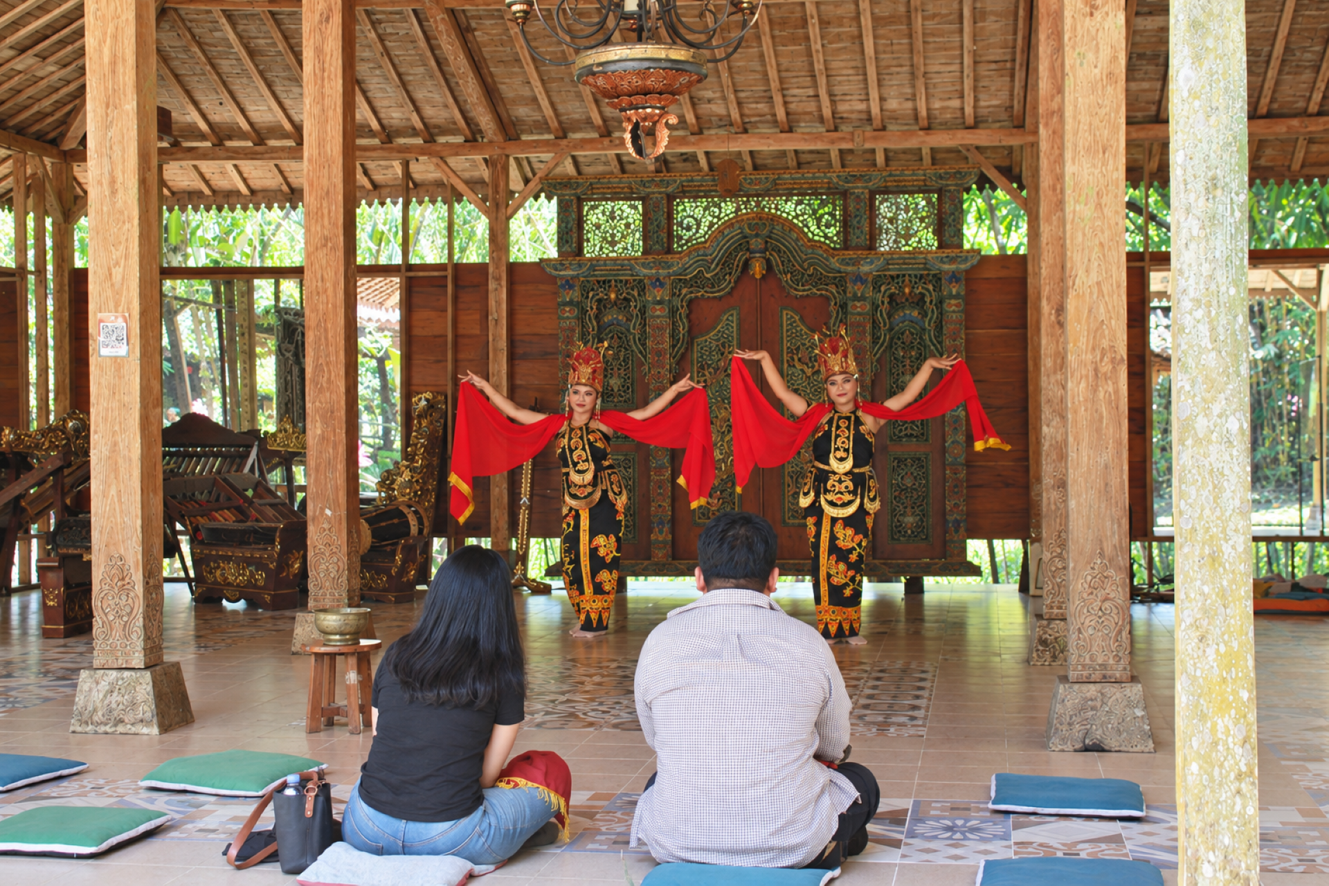 Sanggar Tari (Dance Studio)
