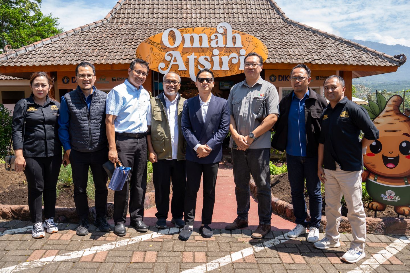 Wahana Edukasi Omah Atsiri Batu Love Garden