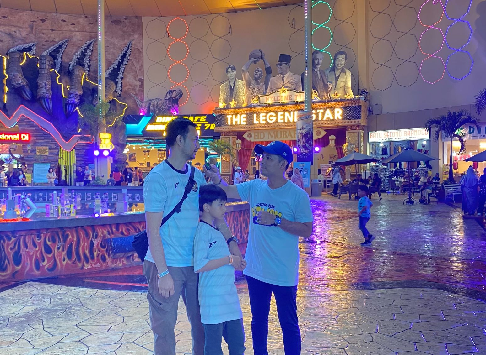 Wawancara Dengan Pengunjung Jawa Timur Park 3