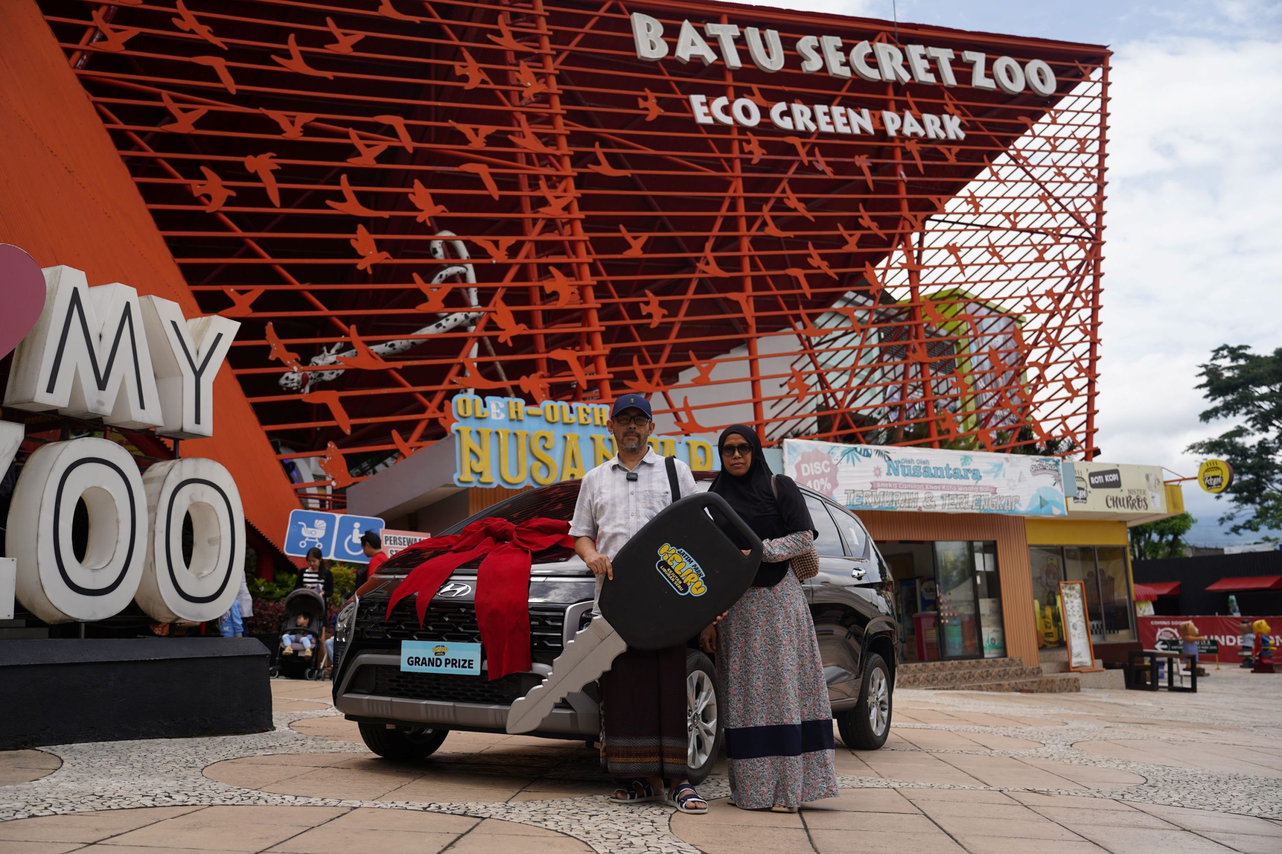 Grand Prize Mobil Hyundai Stargazer Dari Program Kejutan Liburan Seru Jawa Timur Park Group