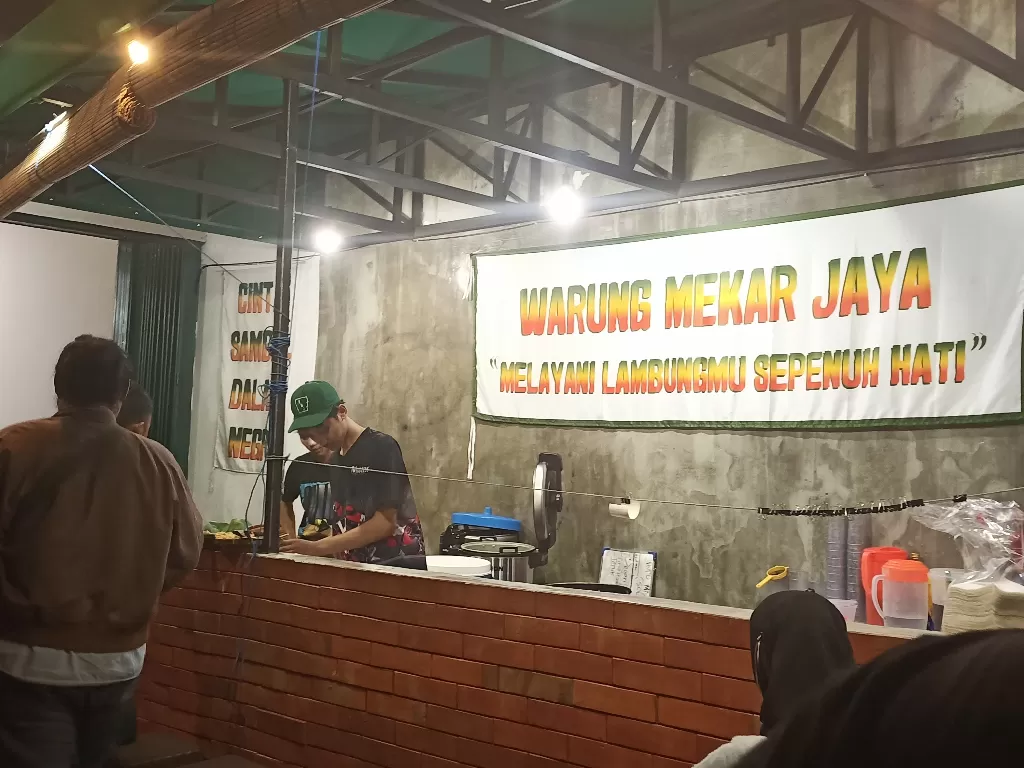 Banner Warung Mekar Jaya (Pelataran Tanjung Api (Indozone) Banner Warung Mekar Jaya (Pelataran Tanjung Api (Indozone)