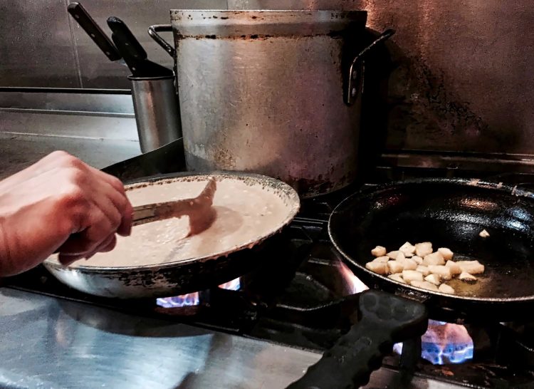 Masak praktis untuk sahur (Envato)