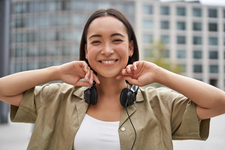 Telinga sehat, hati gembira (Envato)
