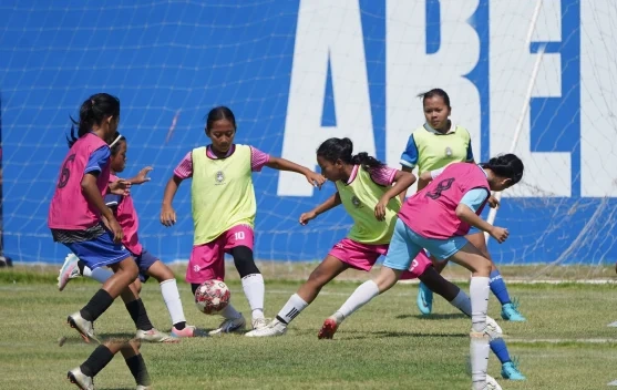 100 Pesepak Bola Putri Berebut Tempat Di Skuat Arema Fc