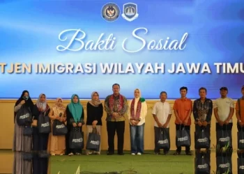 Aksi Kemanusiaan Jajaran Imigrasi Se Jatim Guyur Ratusan Warga Blitar Bantuan
