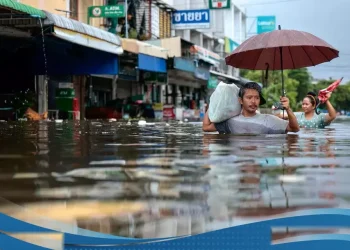 Bencana Banjir Parah Memaksa Pemerintah Thailand Meliburkan Pns Dua Hari
