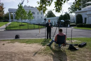 Boikot Larangan Gedung Putih, Jaringan Media AS Kompak Hentikan Liputan Trump