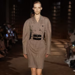 Elegan 1940-an Ferragamo Tampil Presisi dalam Estetika Fotografi Modern