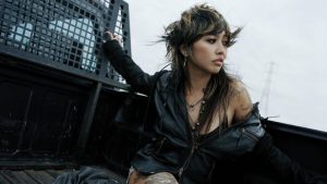 Evolusi Beabadoobee dalam Pylon ketika Distorsi Bising Menemui Kedewasaan Bermusik