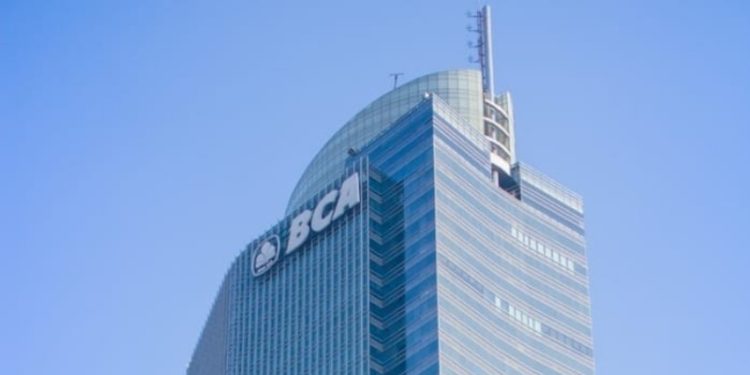 Isu Haji Isam Akuisisi Saham Bca Merebak Manajemen Bank Central